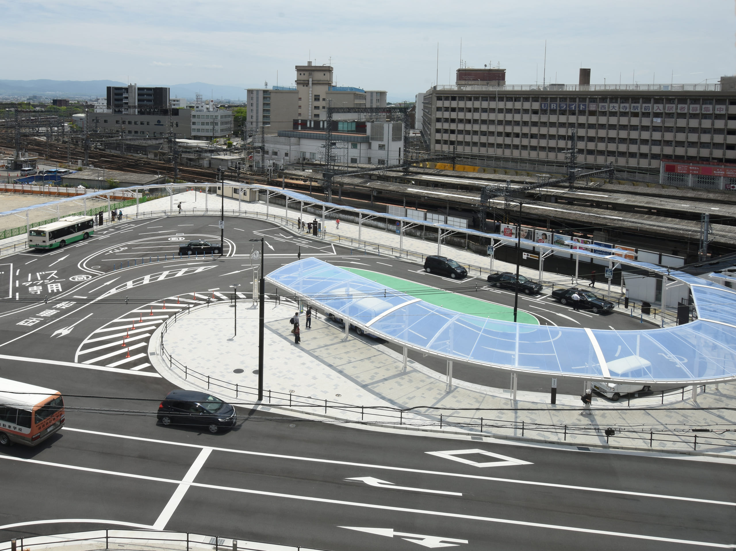 大和西大寺駅